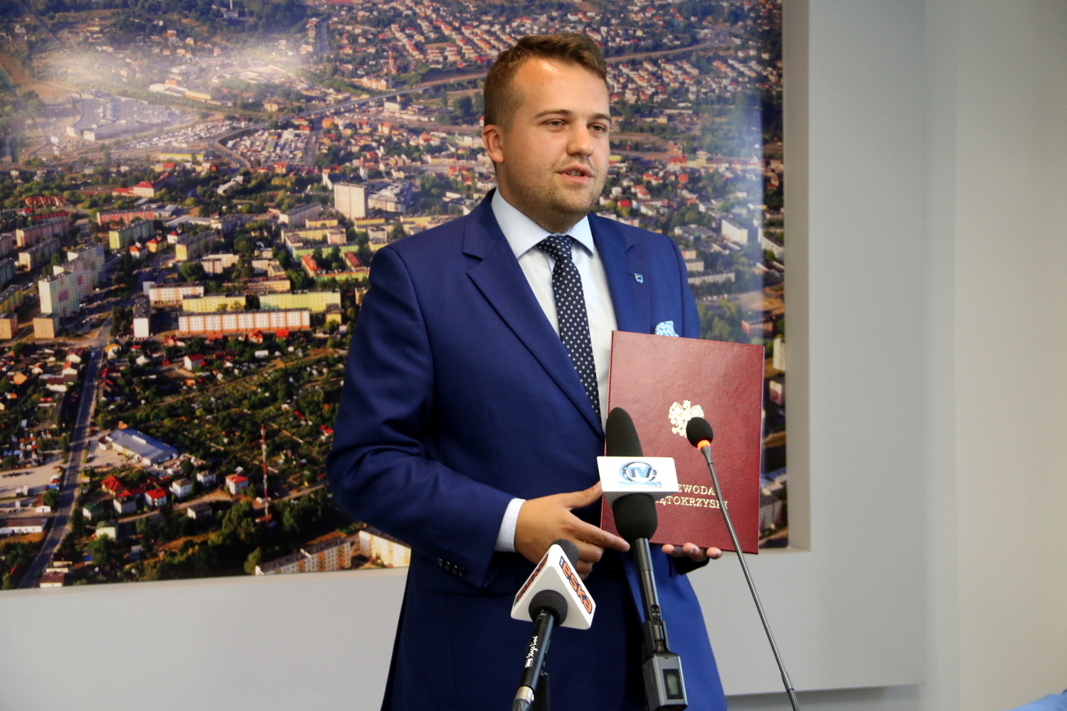 Prezydent Marek Materek images