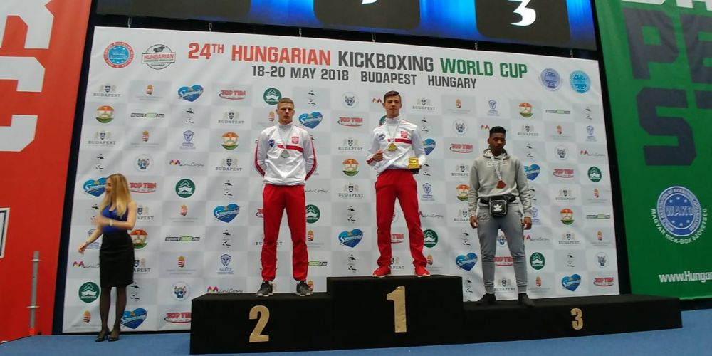 Filip Zawłocki na najwyższym stopniu podium images