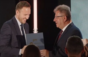 gala2.jpg